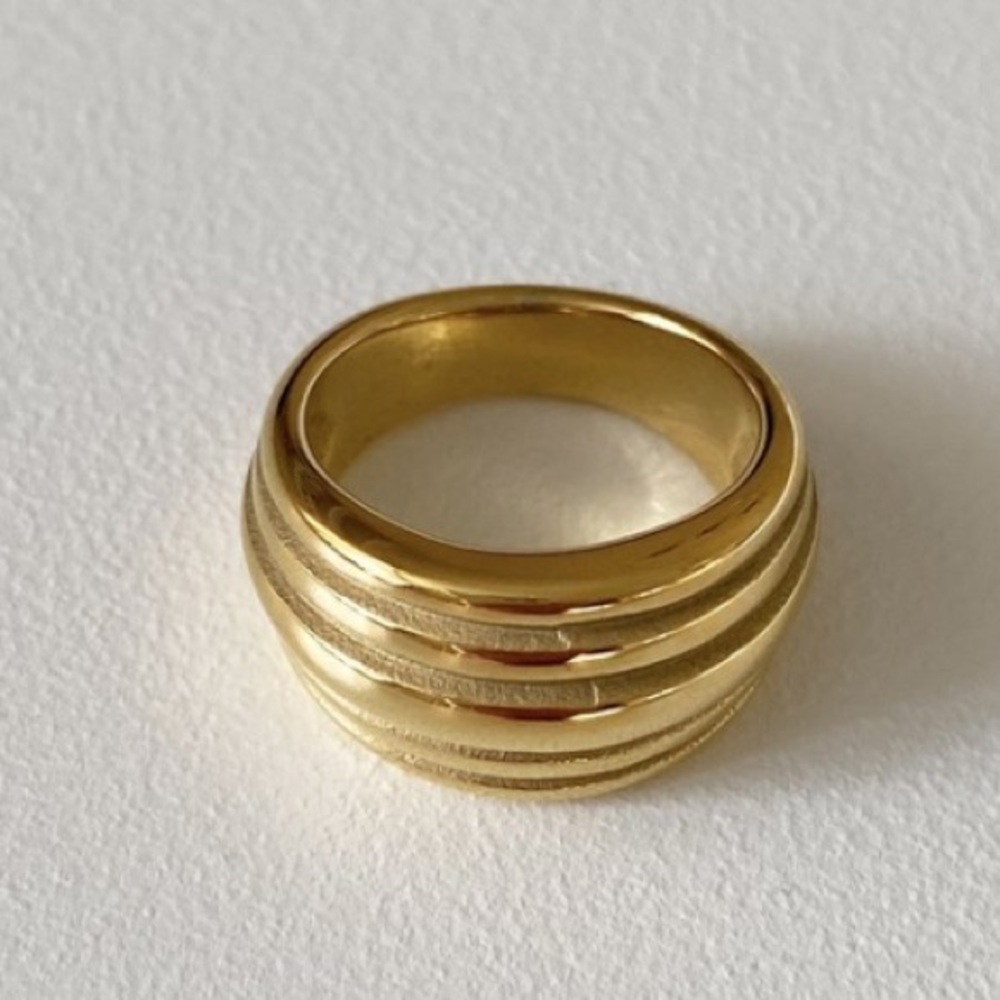 Multi layered lines ring - Picture 3 of 4